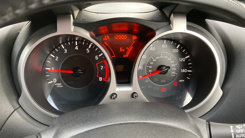 Nissan Juke 1.2 DiG-T N-Connecta 5dr Petrol Hatchback